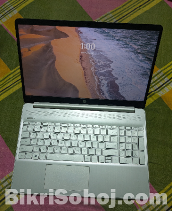 HP LAPTOP 15s-eq AMD RYZEN 3 3200 U  4GB RAM 512 SSD